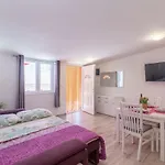 Taja Apartmán Ližnjan