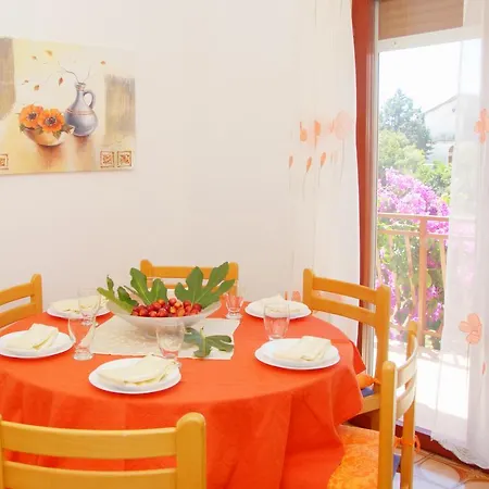 Apartment Taja Liznjan