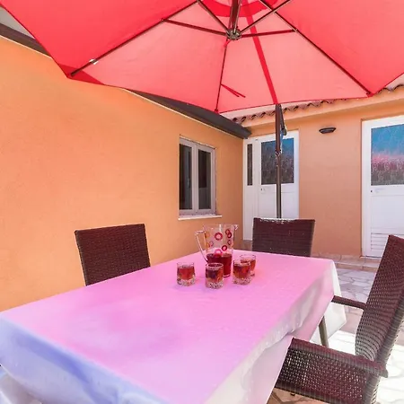 Apartment Taja Liznjan